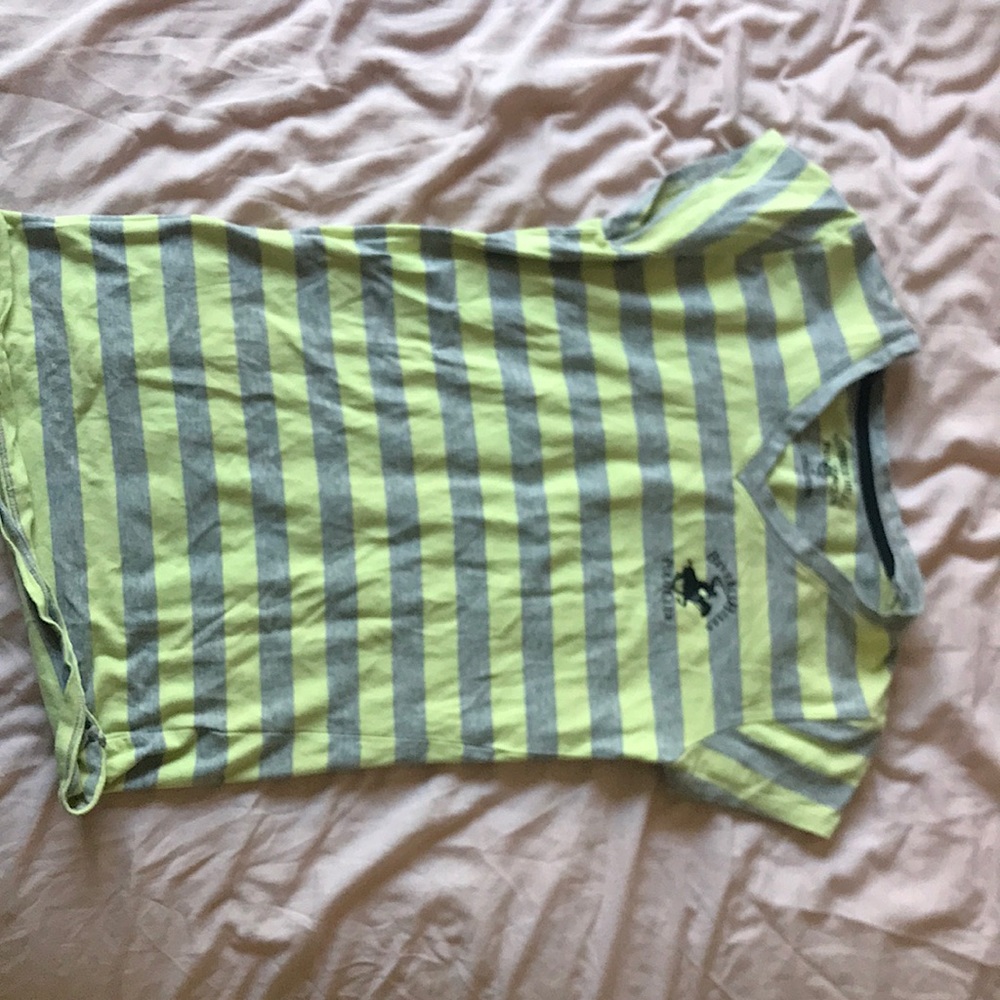 Medium Beverly Hills Polo Club tee : 95% cotton.